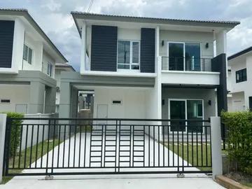 ANN219 ให้เช่าบ้านเดี่ยว Centro พหลฯ-วิภาวดี 3 บ้า