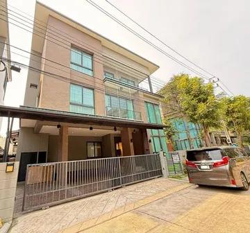 ให้เช่าบ้านเดี่ยว ใกล้Central ลาดพร้าว ถนนรัชดาภิเ