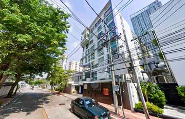 คอนโด ชาโตว์ อินทาวน์ พหลโยธิน 11 ( CHATEAU IN TOW