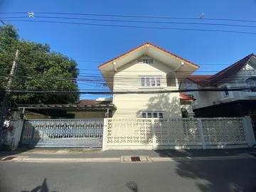 ให้เช่าบ้าน 2 ชั้น 60 ตรว. 4 นอน ลาดพร้าว 42 ใกล้
