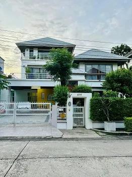 บ้าน 3 ชั้น หรู พร้อมอยู่ – โครงการธารารมย์ หัวหมา