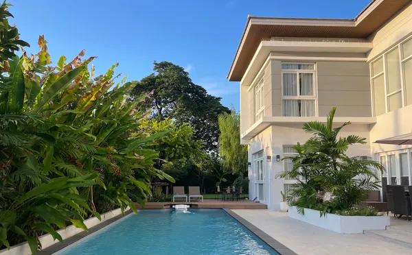 House for sale in Windmill park