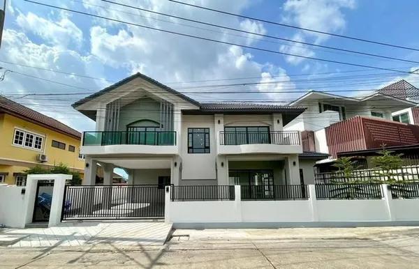 ขายบ้านเดี่ยว หมู่บ้านปรีชาล้ำเพชร รามคำแหง 76