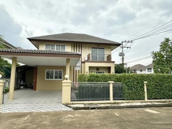 ให้เช่าบ้าน 4 ห้องนอน แปลงหัวมุม71 ตร.ว. ในโครงการ