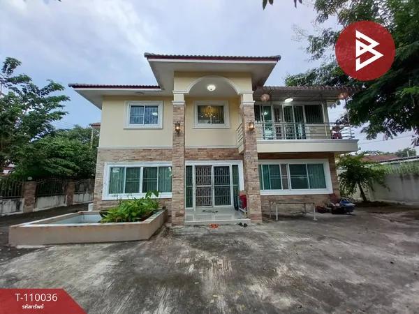 ขายบ้านเดี่ยว 2 ชั้น ถ.รังสิโยทัย เนื้อที่ 1 งาน 55 ตร.วา วัดไทร นครสวรรค์
