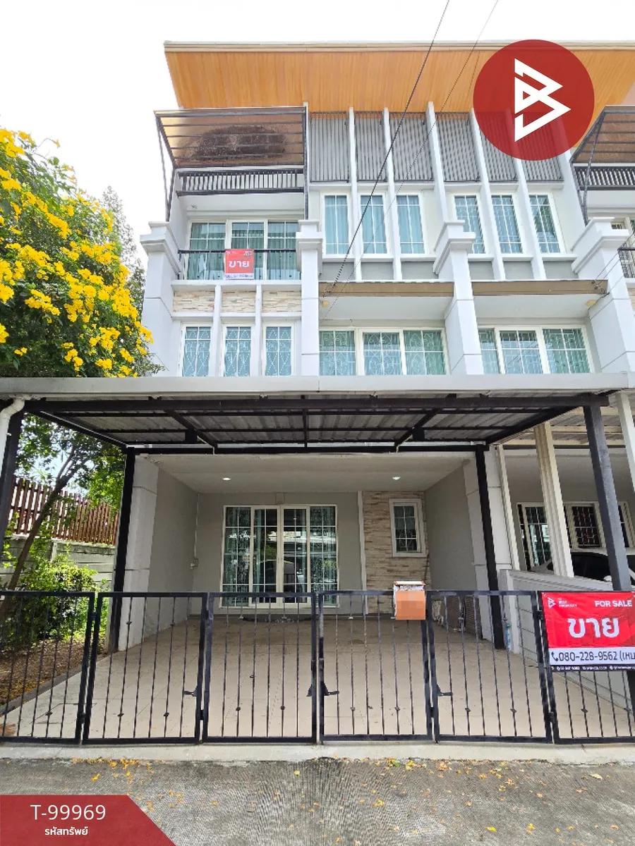 ขายทาวน์โฮม 3 ชั้น หมู่บ้านโกลเด้นทาวน์ ลาดพร้าว-เกษตรนวมินทร์ กรุงเทพมหานคร